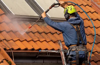 Démoussage et hydrofuge de toiture à Brunet